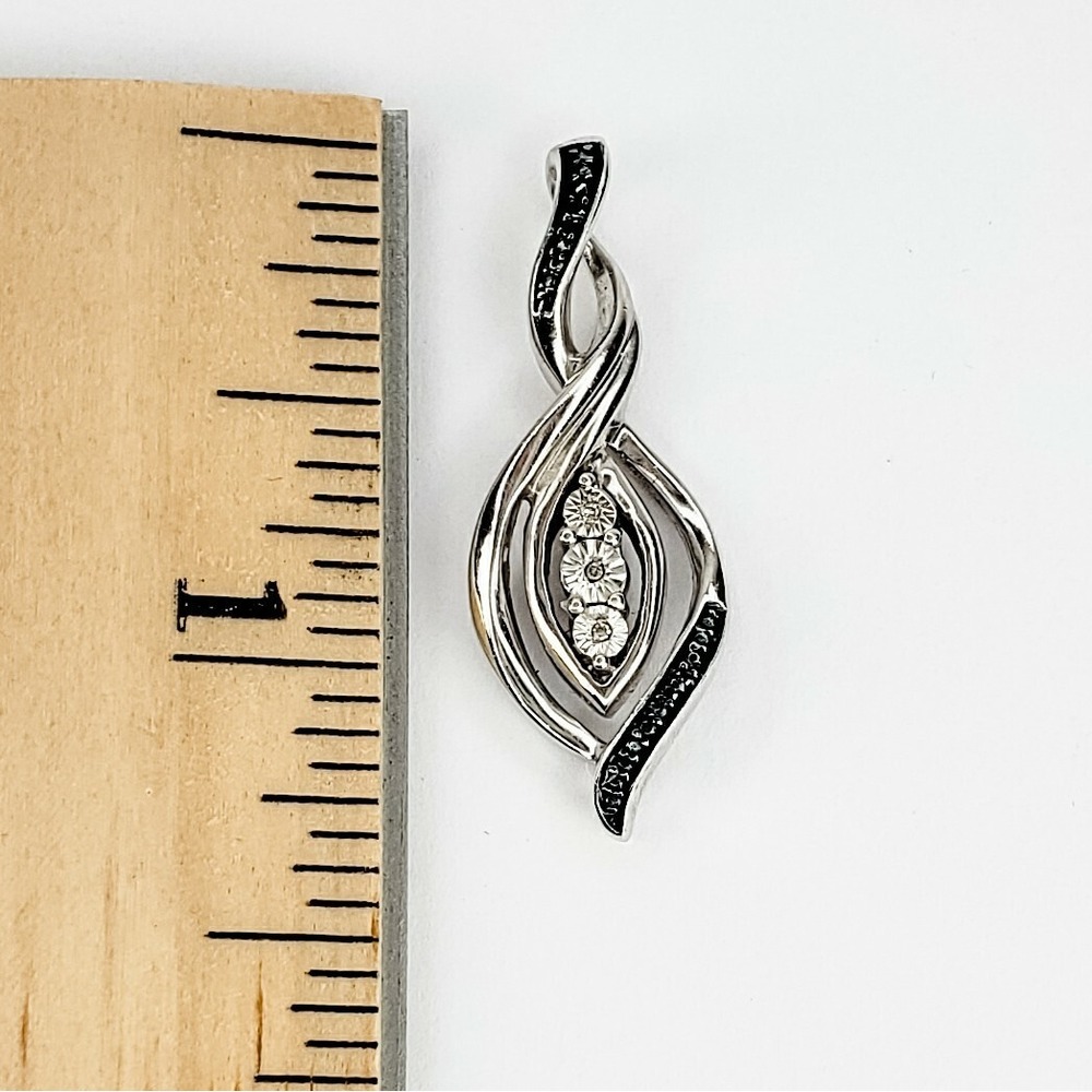 Vintage Sterling Silver 925 and Diamond Pendant Free Form Spiral - Picture 6 of 6